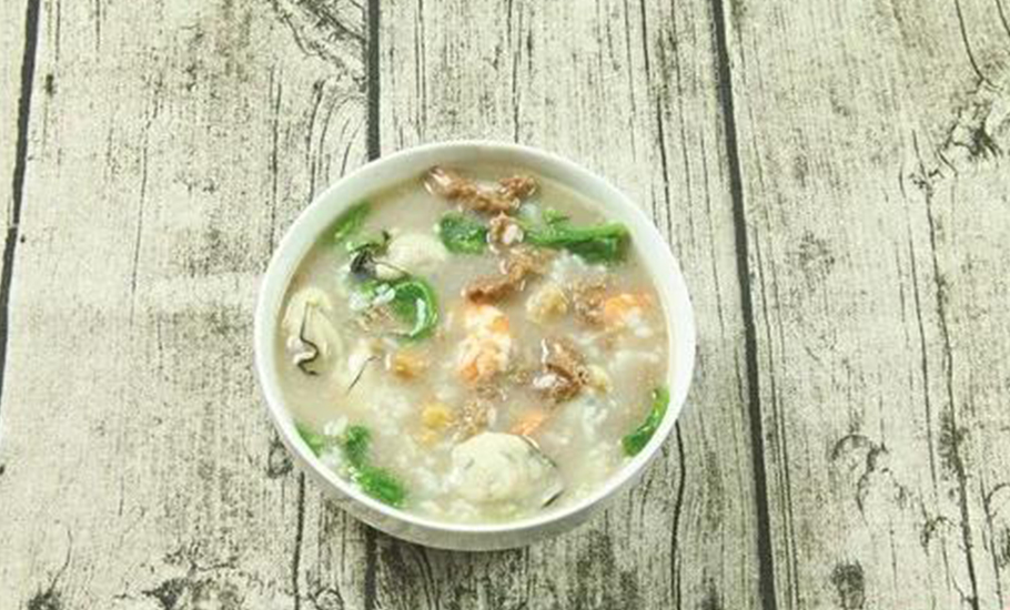 群英薈萃鮮蠔粥