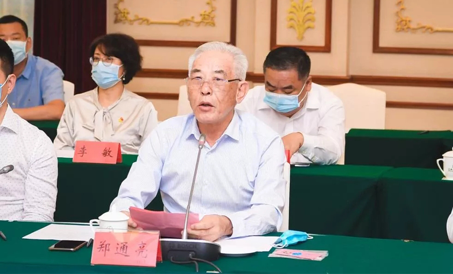 【會員】珠海潮人海外聯誼會永遠會長鄭通亮熱心扶貧獲褒揚