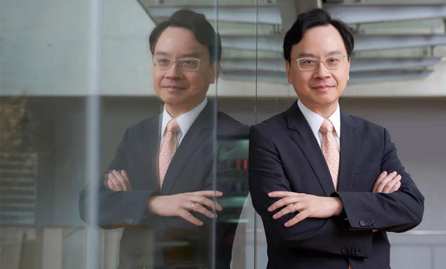 香港潮彥盧煜明獲英國 “皇家獎章” — — 創立200年 華人首獲獎