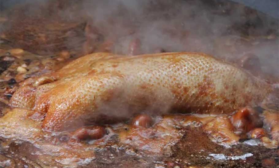 《粵菜師傅·四海同享——中華料理潮州菜》記錄片之滷鵝