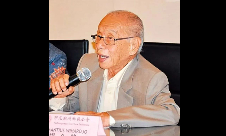 這位潮商被譽為華社「不老松」