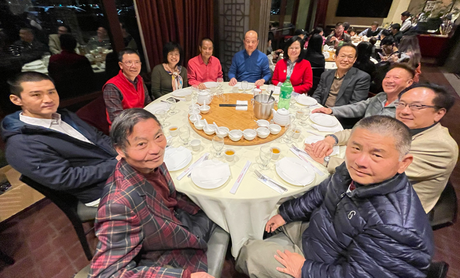 國際潮團總會執⾏副主席張⼄坤攜北美潮博共聚⼀堂慶賀新春